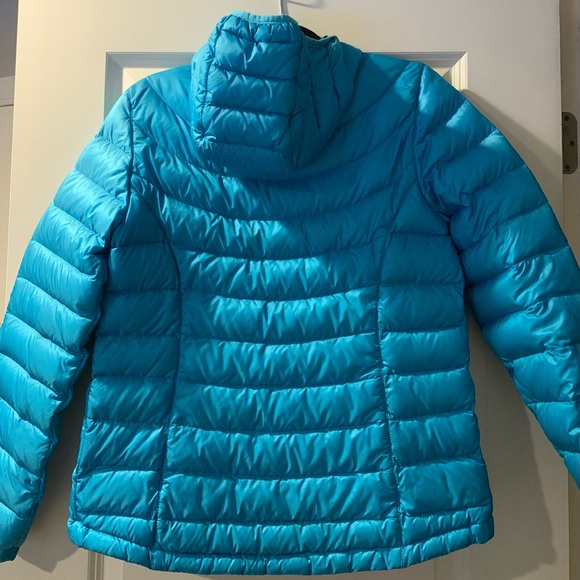 L.L BEAN ULTRALIGHT 850 DOWN JACKET AQUA BLUE DOWNTEK PACKABLE WOMENS SIZE XS - Picture 2 of 6